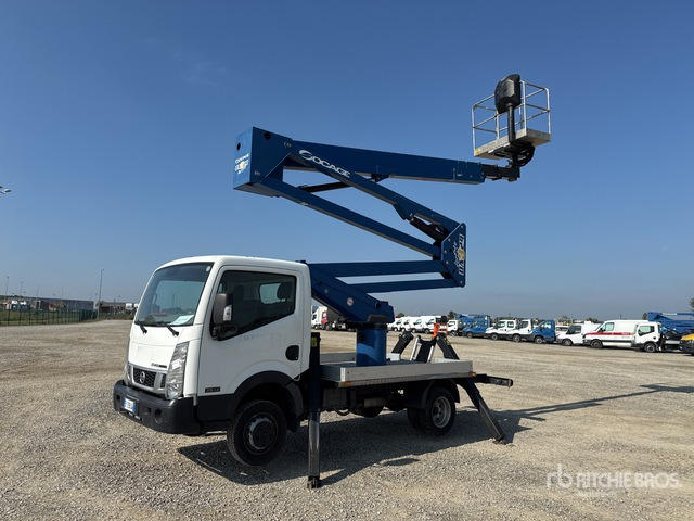 2015 Nissan Cabstar Cabstar 35.12 2015 Socage DA 324 24 m on Bucket Truck - Автовишка: фото 2 2015 Nissan Cabstar Cabstar 35.12 2015 Socage DA 324 24 m on Bucket Truck - Автовишка: фото 2