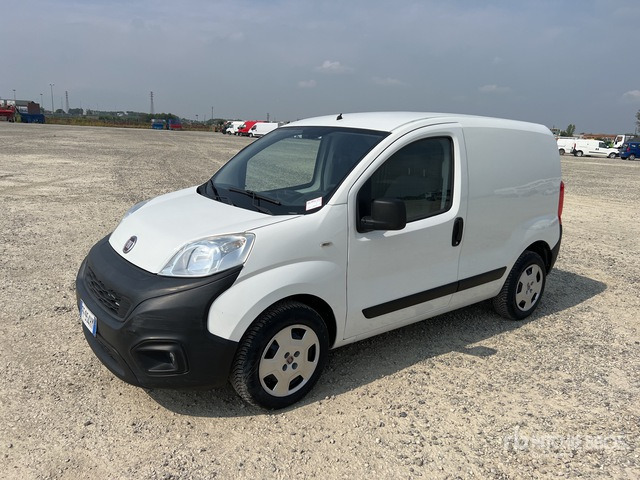 2016 Fiat Fiorino 1.3 MJT SX 16v Van Truck - Легковий фургон: фото 2 2016 Fiat Fiorino 1.3 MJT SX 16v Van Truck - Легковий фургон: фото 2