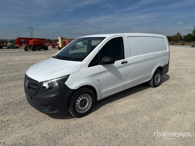 2016 Mercedes-Benz Vito Furgone cargo - Суцільнометалевий фургон: фото 1 2016 Mercedes-Benz Vito Furgone cargo - Суцільнометалевий фургон: фото 1