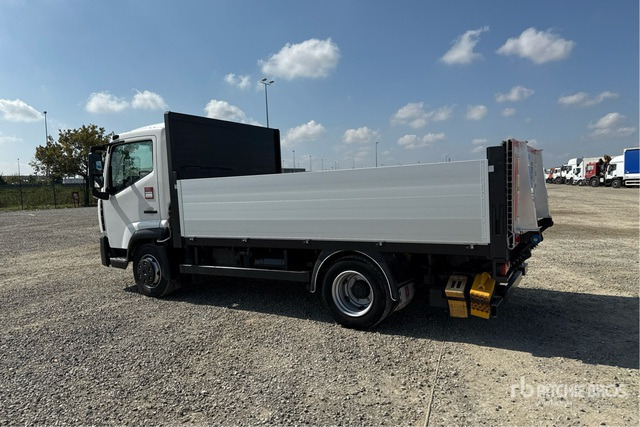 2016 Renault D75.180 4x2 Flatbed Truck - Бортова вантажівка/ Платформа: фото 1 2016 Renault D75.180 4x2 Flatbed Truck - Бортова вантажівка/ Платформа: фото 1