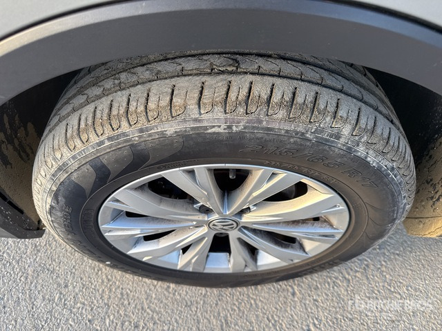 2016 Volkswagen Tiguan SUV - Позашляховик: фото 4 2016 Volkswagen Tiguan SUV - Позашляховик: фото 4