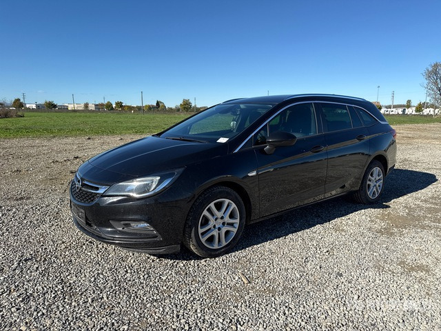 2017 Opel Astra Sport Tourer Automobile - Легковий автомобіль: фото 1 2017 Opel Astra Sport Tourer Automobile - Легковий автомобіль: фото 1
