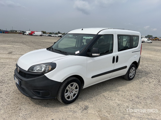 2018 Fiat Doblo CARGO COMBI 1.3 MJT 16V SX N1 Van Truck - Легковий фургон: фото 3 2018 Fiat Doblo CARGO COMBI 1.3 MJT 16V SX N1 Van Truck - Легковий фургон: фото 3
