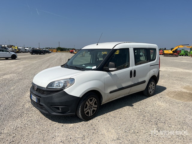 2018 Fiat Doblo COMBI 1.3 MJT 16V SX N1 Van Truck - Суцільнометалевий фургон: фото 1 2018 Fiat Doblo COMBI 1.3 MJT 16V SX N1 Van Truck - Суцільнометалевий фургон: фото 1