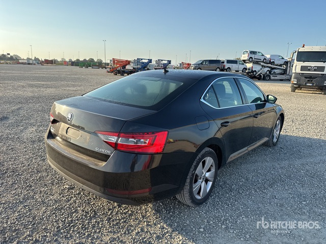 2018 Skoda Superb Autovettura - Легковий автомобіль: фото 4 2018 Skoda Superb Autovettura - Легковий автомобіль: фото 4