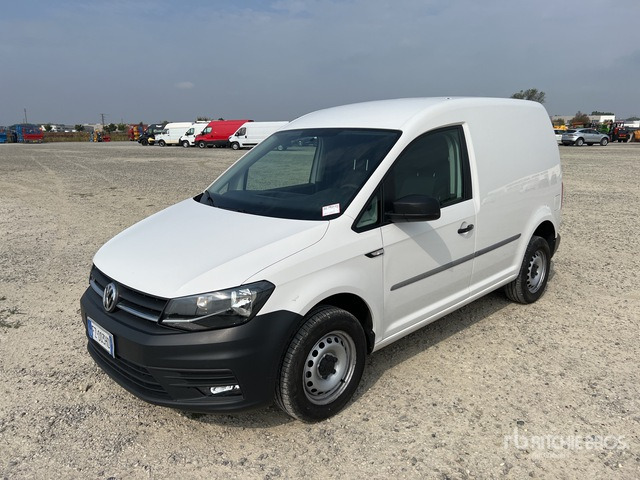 2019 Volkswagen Caddy 2.0 TDI 122CV 4MOTION BUSINESS Van Truck - Легковий фургон: фото 2 2019 Volkswagen Caddy 2.0 TDI 122CV 4MOTION BUSINESS Van Truck - Легковий фургон: фото 2