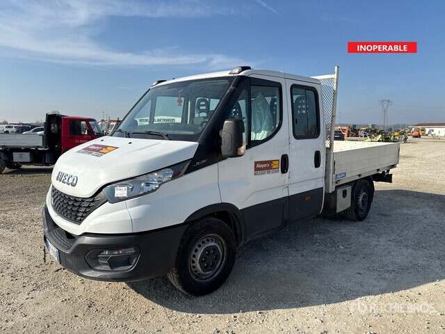 2020 Iveco Daily 35-120 Crew Cab (Inoperable) Flatbed Truck - Бортова вантажівка/ Платформа: фото 2 2020 Iveco Daily 35-120 Crew Cab (Inoperable) Flatbed Truck - Бортова вантажівка/ Платформа: фото 2