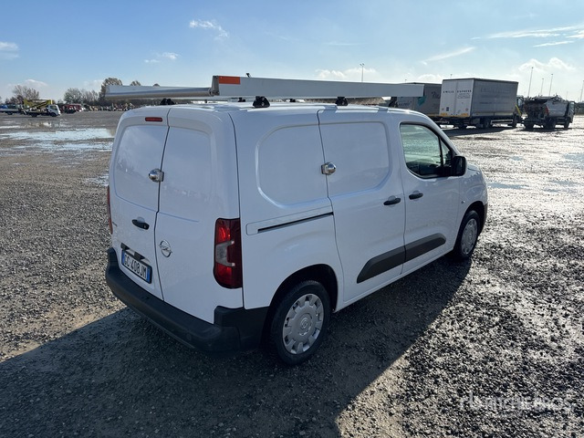 2020 Opel Combo 1.5 100CV EDITION L1 MT6 Van Truck - Вантажівка з закритим кузовом: фото 3 2020 Opel Combo 1.5 100CV EDITION L1 MT6 Van Truck - Вантажівка з закритим кузовом: фото 3