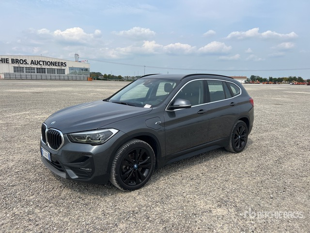 2022 BMW X1 Hybrid xDrive 25e Automobile - Легковий автомобіль: фото 2 2022 BMW X1 Hybrid xDrive 25e Automobile - Легковий автомобіль: фото 2