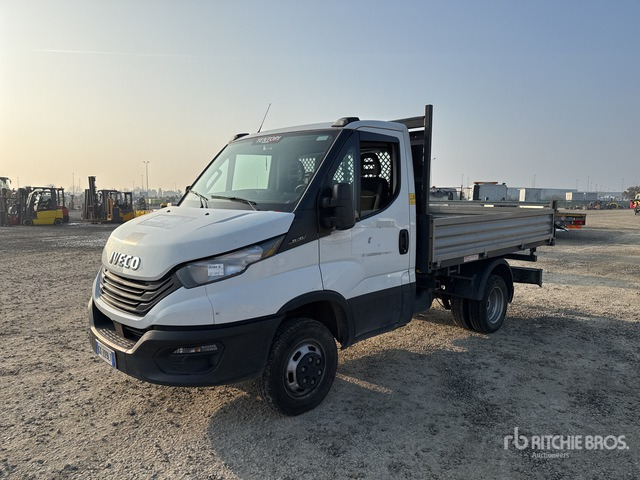 2022 Iveco Daily 35-120 (Inoperable) Dump Truck: Light Duty - Самоскид вантажівка: фото 1 2022 Iveco Daily 35-120 (Inoperable) Dump Truck: Light Duty - Самоскид вантажівка: фото 1