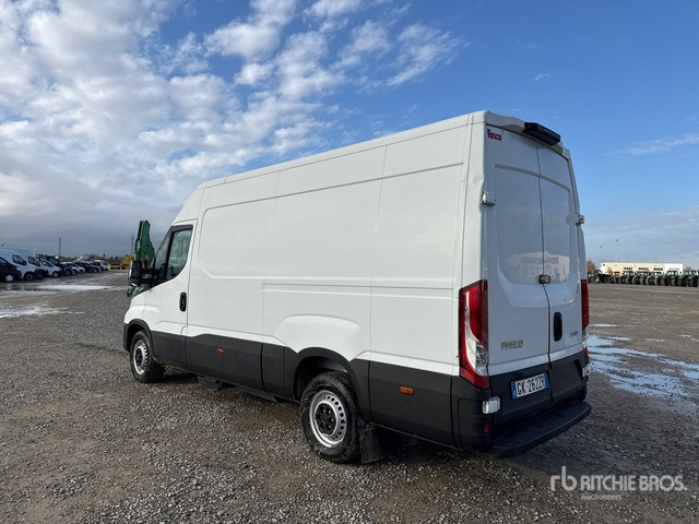 2022 Iveco Daily 35S14NV 3520L H2 BLUE P Van Truck - Вантажівка з закритим кузовом: фото 2 2022 Iveco Daily 35S14NV 3520L H2 BLUE P Van Truck - Вантажівка з закритим кузовом: фото 2