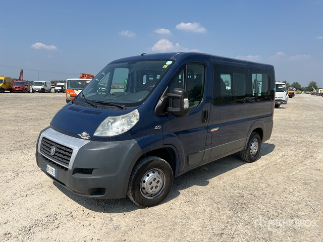 2008 Fiat Ducato 100 Mjt 9-Seat Bus - Автобус: фото 2 2008 Fiat Ducato 100 Mjt 9-Seat Bus - Автобус: фото 2