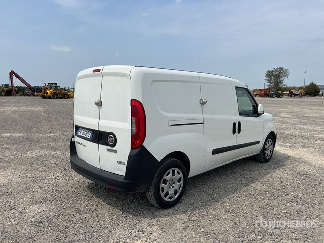 Fiat Doblo Cargo Van Truck - Суцільнометалевий фургон: фото 3 Fiat Doblo Cargo Van Truck - Суцільнометалевий фургон: фото 3