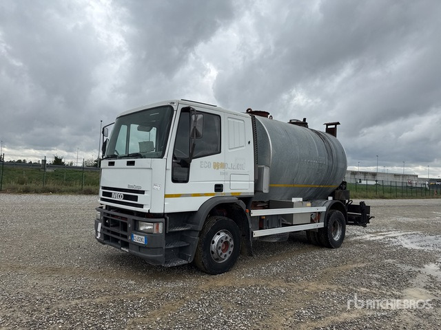 Iveco Eurocargo 150E27 Autocarro distribuzione asfalto - Гудронатор: фото 2 Iveco Eurocargo 150E27 Autocarro distribuzione asfalto - Гудронатор: фото 2