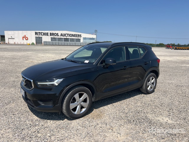 Volvo XC40 SUV - Позашляховик: фото 2 Volvo XC40 SUV - Позашляховик: фото 2