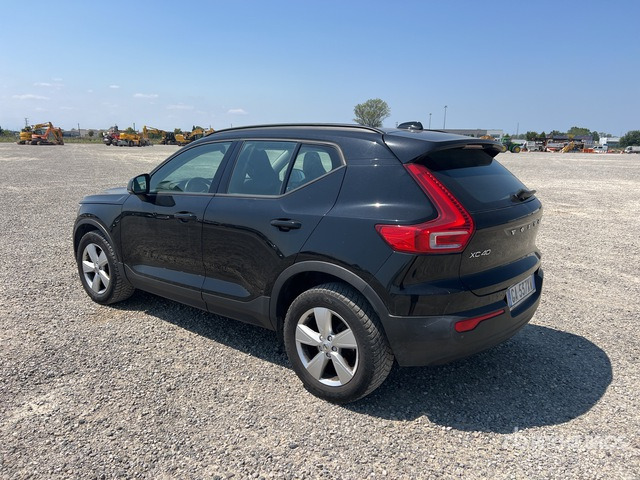 Volvo XC40 SUV - Позашляховик: фото 4 Volvo XC40 SUV - Позашляховик: фото 4