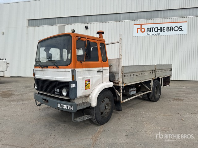 1984 Volvo F613 4x2 Camion Plateau 4x2 Flatbed Truck - Бортова вантажівка/ Платформа: фото 1 1984 Volvo F613 4x2 Camion Plateau 4x2 Flatbed Truck - Бортова вантажівка/ Платформа: фото 1