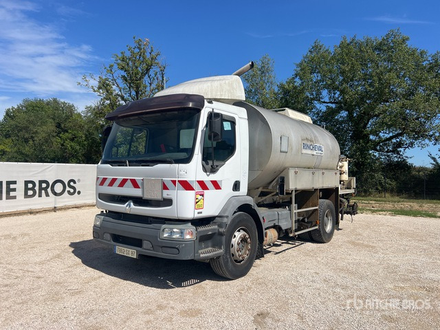 2000 Renault Premium 300 2000 Rincheval ECM 9500 L on 4x ... Asphalt Distributor Truck - Гудронатор: фото 1 2000 Renault Premium 300 2000 Rincheval ECM 9500 L on 4x ... Asphalt Distributor Truck - Гудронатор: фото 1