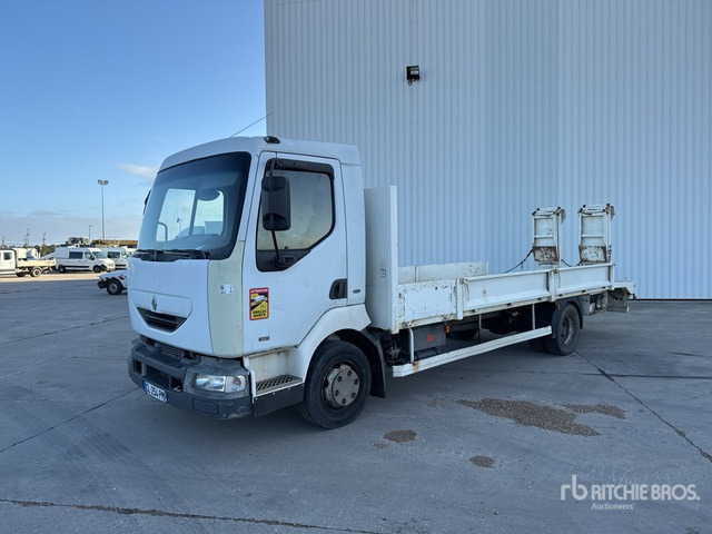 2001 Renault Midlum 180 4x2 Camion Plateau 4x2 Flatbed Truck - Бортова вантажівка/ Платформа: фото 2 2001 Renault Midlum 180 4x2 Camion Plateau 4x2 Flatbed Truck - Бортова вантажівка/ Платформа: фото 2