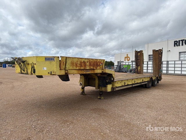 2002 Kaiser S3802F T/A Semi-Remorque Porte-Engins ... Lowboy Trailer - Низькорамна платформа напівпричіп: фото 1 2002 Kaiser S3802F T/A Semi-Remorque Porte-Engins ... Lowboy Trailer - Низькорамна платформа напівпричіп: фото 1