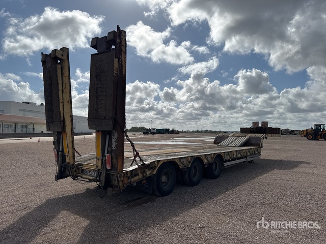 2002 Kaiser SSB345 Tri/A Semi-Remorque Porte- Engi ... Lowboy Trailer - Низькорамна платформа напівпричіп: фото 4 2002 Kaiser SSB345 Tri/A Semi-Remorque Porte- Engi ... Lowboy Trailer - Низькорамна платформа напівпричіп: фото 4
