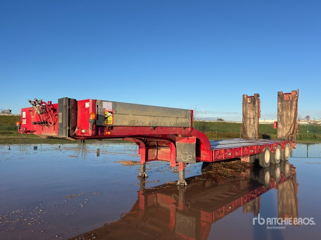 2002 Robuste Kaiser S5703P Tri/A Semi-Remorque Porte-Engin ... Lowboy Trailer - Низькорамна платформа напівпричіп: фото 2 2002 Robuste Kaiser S5703P Tri/A Semi-Remorque Porte-Engin ... Lowboy Trailer - Низькорамна платформа напівпричіп: фото 2