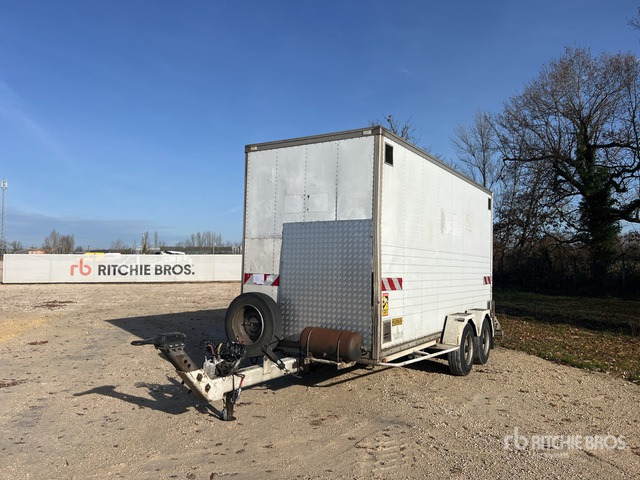 2006 Moiroud TR600076 T/A Remorque A 2 Essieux Equipment Trailer - Низькорамна платформа причіп: фото 1 2006 Moiroud TR600076 T/A Remorque A 2 Essieux Equipment Trailer - Низькорамна платформа причіп: фото 1