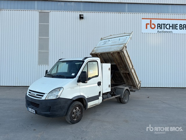 2007 Iveco 35C10 4x2 Camion Benne 4x2 Dump Truck: Light Duty - Самоскид вантажівка: фото 2 2007 Iveco 35C10 4x2 Camion Benne 4x2 Dump Truck: Light Duty - Самоскид вантажівка: фото 2