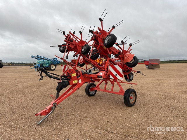2011 Kuhn GF8702T 8.7 m 3-Point 8 Rotor Faneuse Hay Tedder - Сіноворушилка: фото 1 2011 Kuhn GF8702T 8.7 m 3-Point 8 Rotor Faneuse Hay Tedder - Сіноворушилка: фото 1