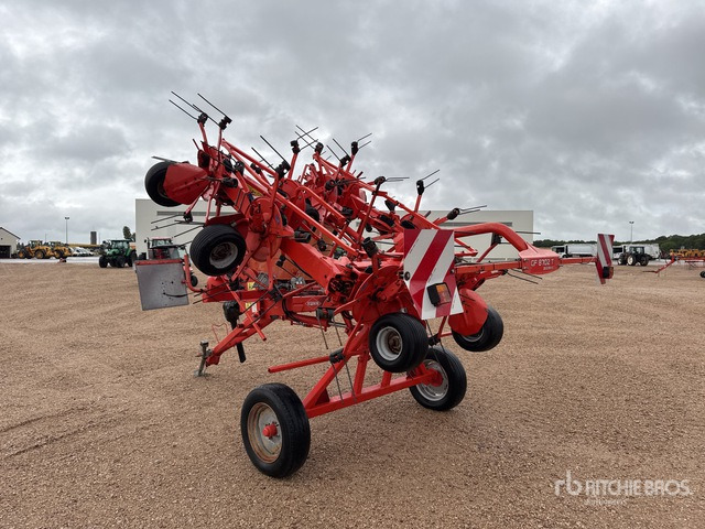 2011 Kuhn GF8702T 8.7 m 3-Point 8 Rotor Faneuse Hay Tedder - Сіноворушилка: фото 4 2011 Kuhn GF8702T 8.7 m 3-Point 8 Rotor Faneuse Hay Tedder - Сіноворушилка: фото 4