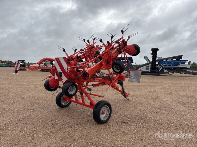 2011 Kuhn GF8702T 8.7 m 3-Point 8 Rotor Faneuse Hay Tedder - Сіноворушилка: фото 3 2011 Kuhn GF8702T 8.7 m 3-Point 8 Rotor Faneuse Hay Tedder - Сіноворушилка: фото 3