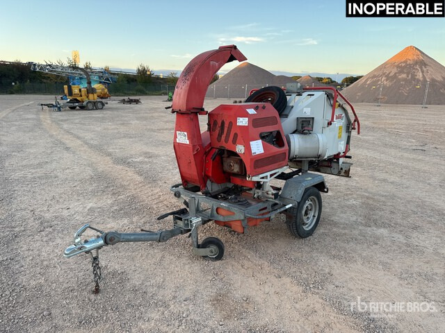 2014 Bugnot 55 BVN56 Broyeur A Vegetaux (Inoperable) Wood Chipper - Дробарка для лісництва: фото 2 2014 Bugnot 55 BVN56 Broyeur A Vegetaux (Inoperable) Wood Chipper - Дробарка для лісництва: фото 2