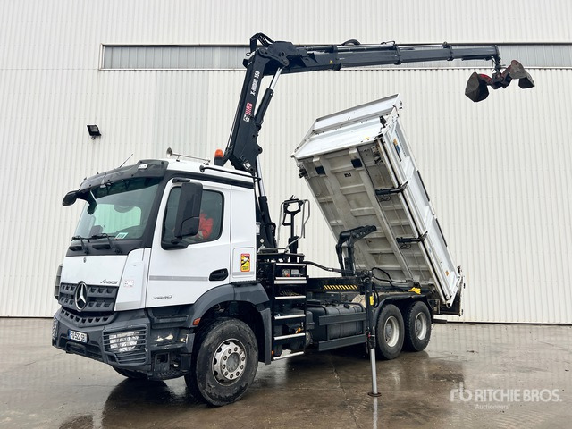 2020 Mercedes-Benz Arocs 2640 2019 Hiab BL158HD01417 5000 kg ... Dump Truck with Crane - Самоскид вантажівка: фото 2 2020 Mercedes-Benz Arocs 2640 2019 Hiab BL158HD01417 5000 kg ... Dump Truck with Crane - Самоскид вантажівка: фото 2