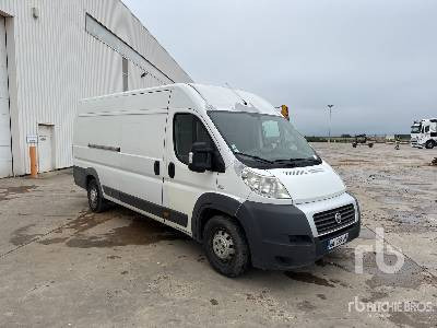 FIAT DUCATO MAXI Vehicule Utilitaire - Суцільнометалевий фургон: фото 4 FIAT DUCATO MAXI Vehicule Utilitaire - Суцільнометалевий фургон: фото 4