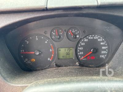 Вантажівка з закритим кузовом FORD TRANSIT 4x2 Camion Fourgon: фото 8