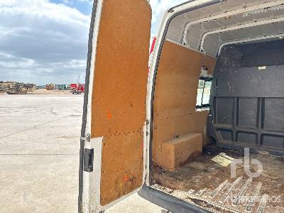 Вантажівка з закритим кузовом FORD TRANSIT 4x2 Camion Fourgon: фото 18