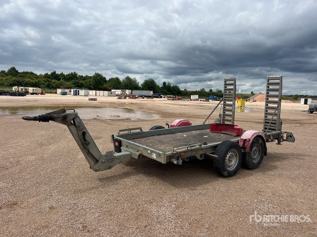 Hubiere H212L Equipment Trailer - Низькорамна платформа причіп: фото 1 Hubiere H212L Equipment Trailer - Низькорамна платформа причіп: фото 1