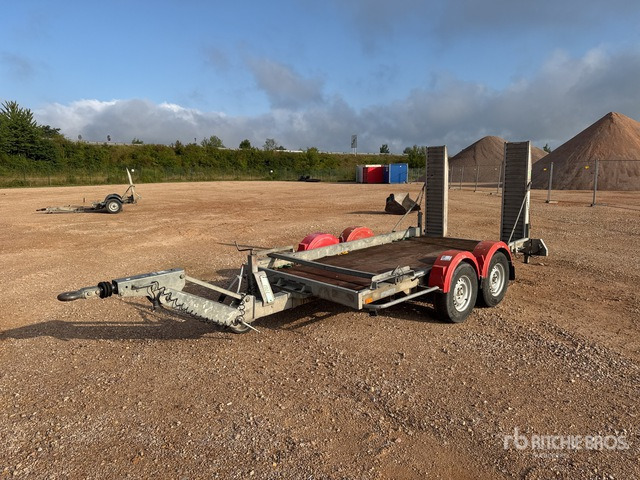 Hubiere TPG352R Equipment Trailer - Низькорамна платформа причіп: фото 1 Hubiere TPG352R Equipment Trailer - Низькорамна платформа причіп: фото 1