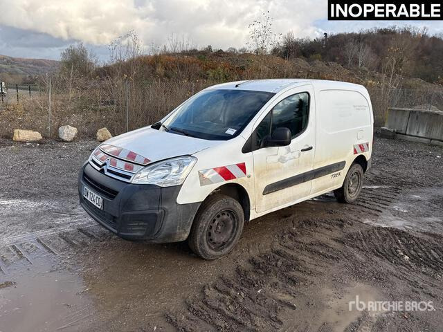 2015 Citroen Berlingo Vehicule Utilitaire (Inoperable) Cargo Van - Комерційний автомобіль: фото 1 2015 Citroen Berlingo Vehicule Utilitaire (Inoperable) Cargo Van - Комерційний автомобіль: фото 1