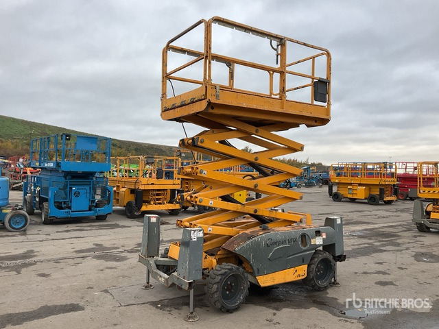 2014 Haulotte Compact 12DX 4x4 Diesel Scissor Lift - Ножичний підйомник: фото 1 2014 Haulotte Compact 12DX 4x4 Diesel Scissor Lift - Ножичний підйомник: фото 1