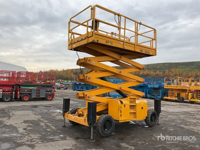 2014 Haulotte H15SDX 4x4 Diesel Scissor Lift - Ножичний підйомник: фото 2 2014 Haulotte H15SDX 4x4 Diesel Scissor Lift - Ножичний підйомник: фото 2
