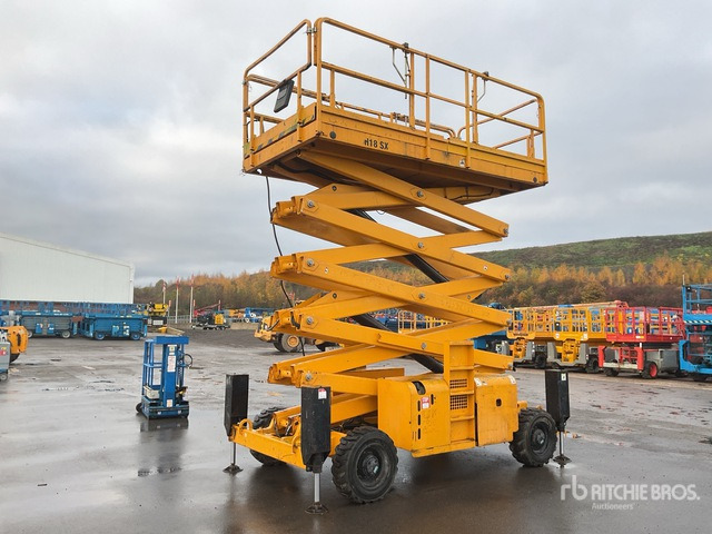 2014 Haulotte H18SDX 4x4 Diesel Scissor Lift - Ножичний підйомник: фото 1 2014 Haulotte H18SDX 4x4 Diesel Scissor Lift - Ножичний підйомник: фото 1
