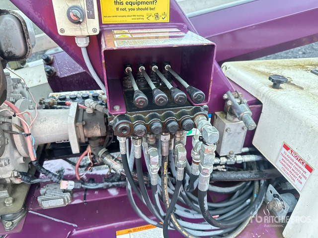 2015 Nifty-Lift 170 HDE Telescopic Boom Lift - Причіпний підйомник: фото 4 2015 Nifty-Lift 170 HDE Telescopic Boom Lift - Причіпний підйомник: фото 4