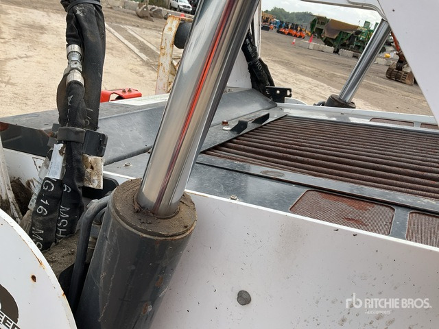 2019 Bobcat T870 Two-Speed High Flow Tracked Skid Steer Loader - Міні-навантажувач: фото 5 2019 Bobcat T870 Two-Speed High Flow Tracked Skid Steer Loader - Міні-навантажувач: фото 5