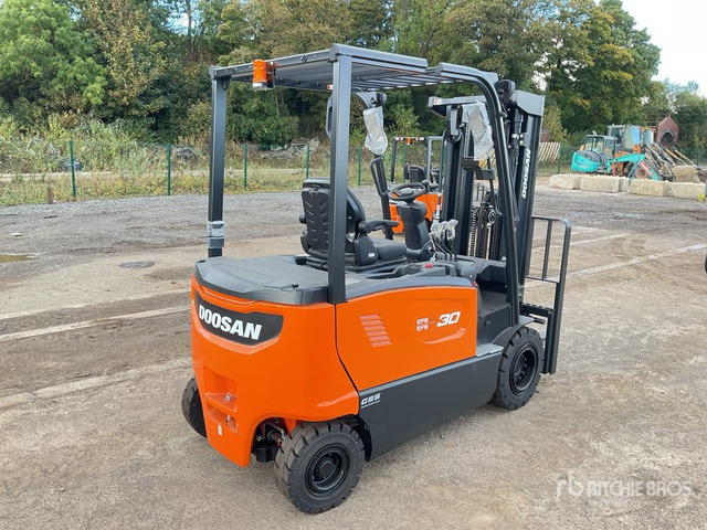 2023 Doosan B30X-7 PLUS 2023 Doosan B30X-7 PLUS 3000 kg Electric Forklift (Unused) Electric Forklift - Електронавантажувач: фото 3 2023 Doosan B30X-7 PLUS 2023 Doosan B30X-7 PLUS 3000 kg Electric Forklift (Unused) Electric Forklift - Електронавантажувач: фото 3
