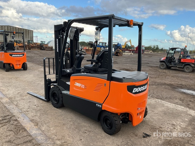 2024 Doosan B35X-7 PLUS 2024 Doosan B35X-7 PLUS 3500 kg Electric Forklift - (Unused) Electric Forklift - Електронавантажувач: фото 3 2024 Doosan B35X-7 PLUS 2024 Doosan B35X-7 PLUS 3500 kg Electric Forklift - (Unused) Electric Forklift - Електронавантажувач: фото 3