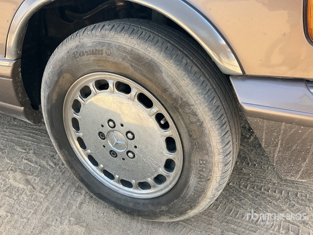 1988 Mercedes-Benz 560SEL Automobile - Легковий автомобіль: фото 5 1988 Mercedes-Benz 560SEL Automobile - Легковий автомобіль: фото 5