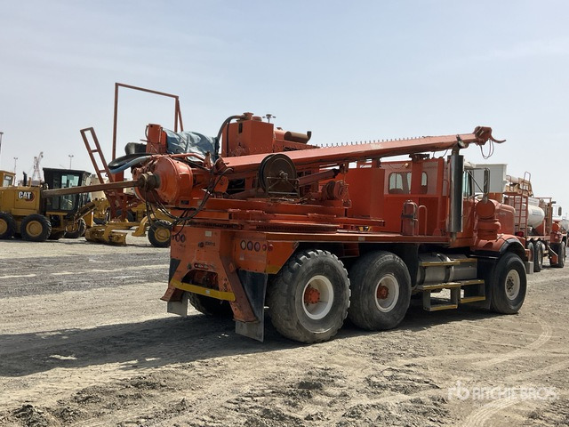 1995 Western Star 4966S Altec TH7 on 6x4 Drill Truck - Бурова установка: фото 4 1995 Western Star 4966S Altec TH7 on 6x4 Drill Truck - Бурова установка: фото 4