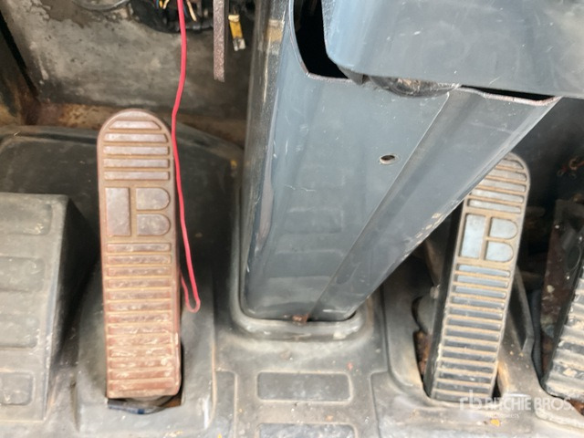 2010 Komatsu HD465-7R 50000 L Water Wagon - Кар'єрний самоскид: фото 5 2010 Komatsu HD465-7R 50000 L Water Wagon - Кар'єрний самоскид: фото 5