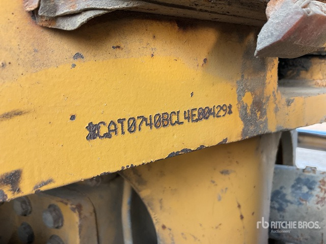 2011 Cat 740B - Шарнірний самоскид: фото 5 2011 Cat 740B - Шарнірний самоскид: фото 5
